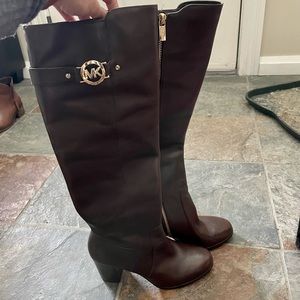 Michael Kors Tall Heeled Boot in brown - size 6.5